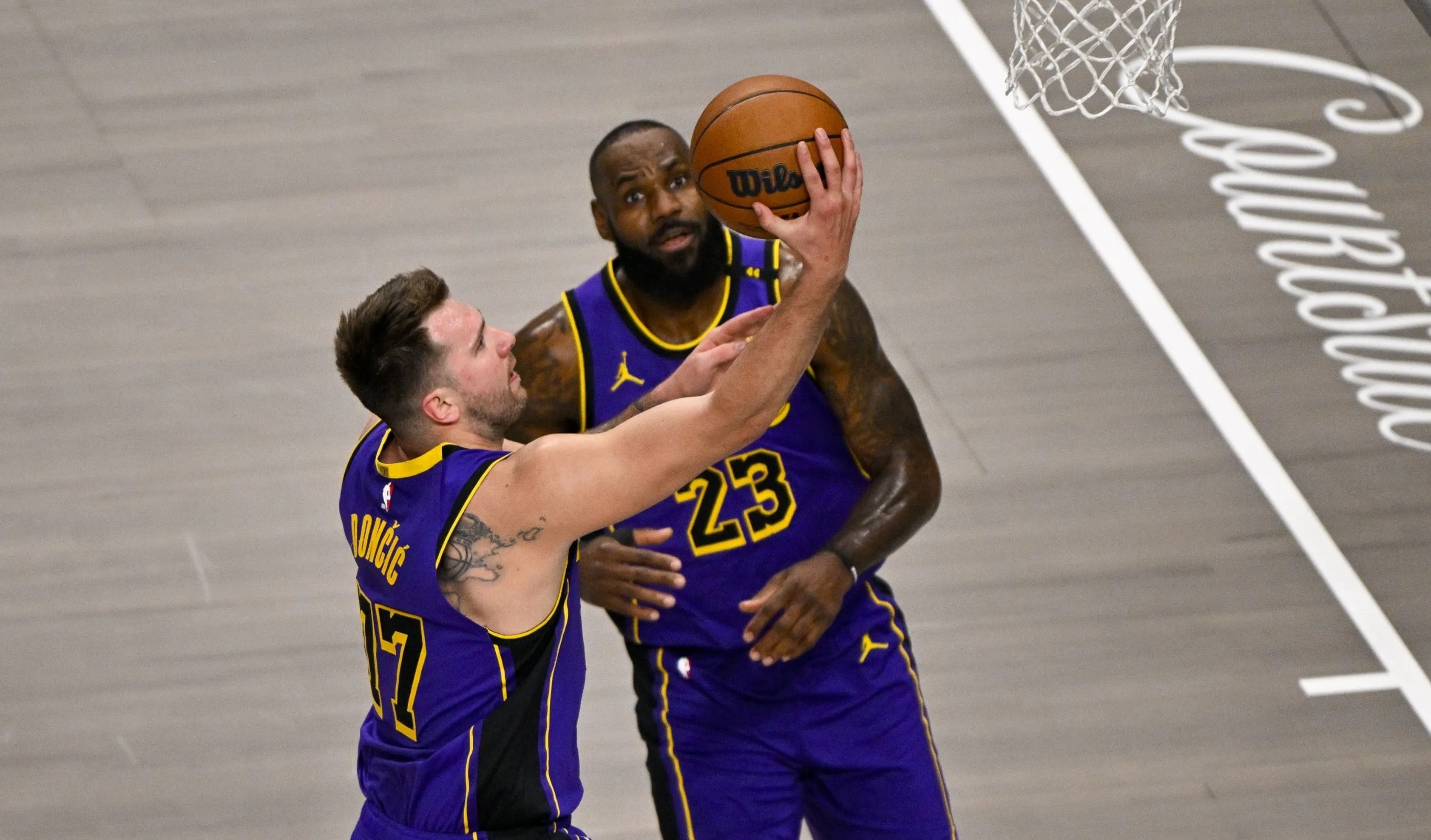 开云综合app登录入口-关于湖人关键时刻失误不断，球队憾负对手，必须设计发布有关他的介绍.的信息