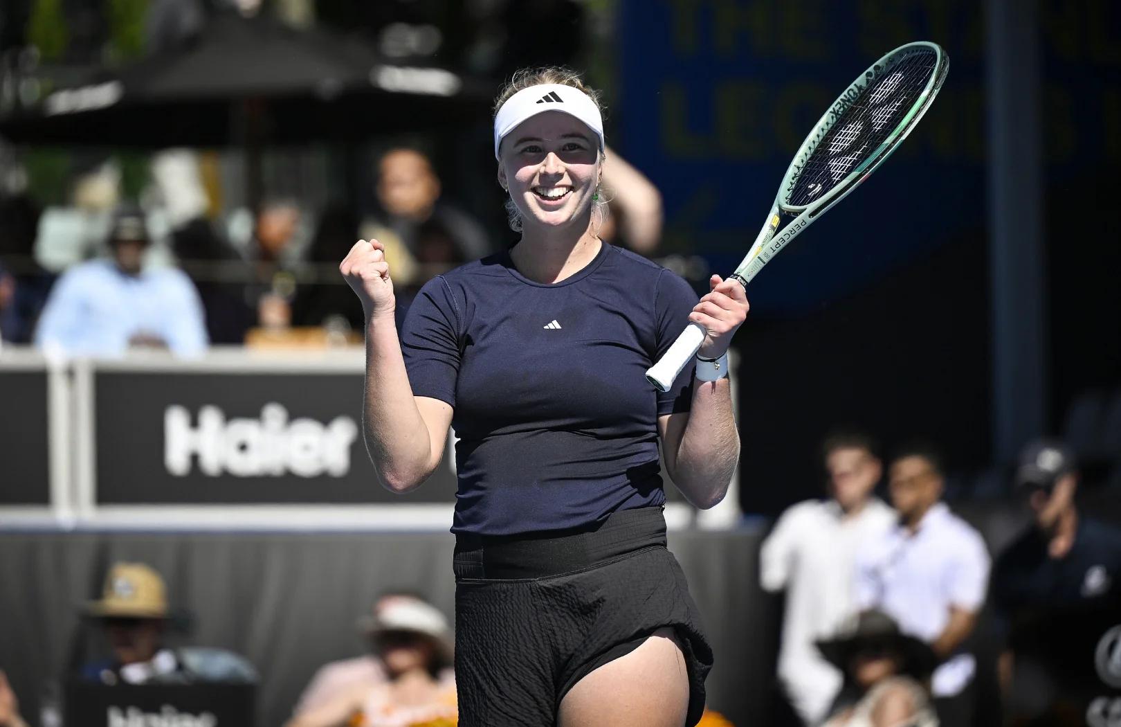 开云综合app官方官网-大坂直美重返赛场，持续失利首场状态出色，老鹰观众沸腾！